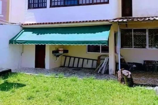 Casa à venda com 3 quartos, 218m² em Jardim Guanabara, Rio de Janeiro