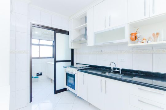 Cozinha  de apartamento à venda com 3 quartos, 64m² em Gopouva, Guarulhos