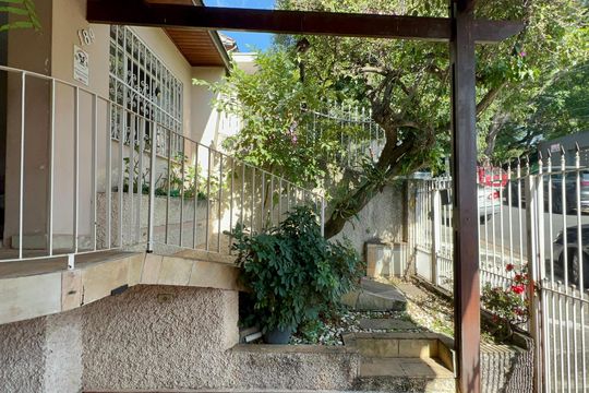 Garagem de casa para alugar com 3 quartos, 192m² em Vila Anglo Brasileira, São Paulo