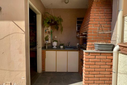 Churrasqueira de casa para alugar com 3 quartos, 192m² em Vila Anglo Brasileira, São Paulo