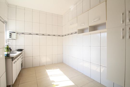Casa para alugar com 1 quarto, 40m² em Parque Taboão, Taboão da Serra