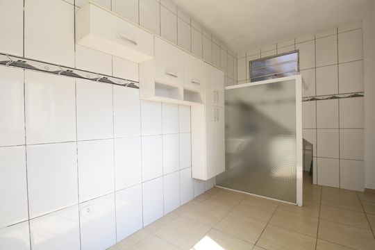 Cozinha de casa para alugar com 1 quarto, 40m² em Parque Taboão, Taboão da Serra