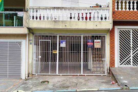 Fachada + Placa de casa para alugar com 3 quartos, 130m² em Jardim Sapopemba, São Paulo