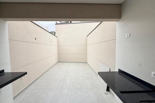 Casa à venda com 3 quartos, 135m² em Vila Ester (Zona Norte), São Paulo