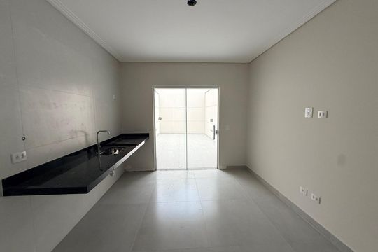 Casa à venda com 3 quartos, 135m² em Vila Ester (Zona Norte), São Paulo