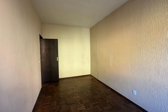 Quarto 1 de apartamento para alugar com 3 quartos, 70m² em Itamarati, Petrópolis