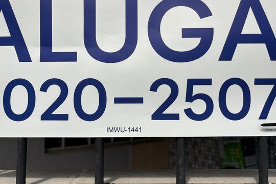 Placa IMWU-1441 de casa para alugar com 1 quarto, 50m² em Jardim Maracana, São Paulo