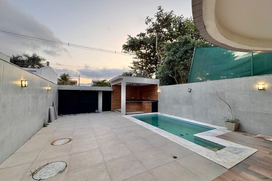 Área externa de casa de condomínio para alugar com 4 quartos, 420m² em Recreio dos Bandeirantes, Rio de Janeiro