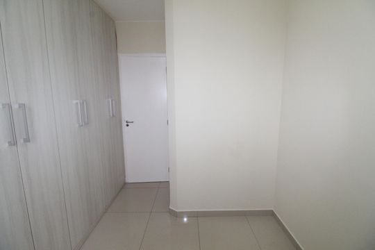 Quarto 1 de apartamento para alugar com 3 quartos, 80m² em Parque Industrial, São José dos Campos