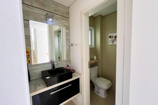 Casa de Condomínio para alugar com 3 quartos, 221m² em Neópolis, Gravataí