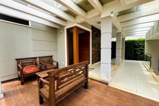 Casa de Condomínio para alugar com 3 quartos, 221m² em Neópolis, Gravataí