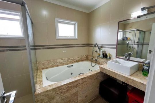 Casa de Condomínio para alugar com 3 quartos, 221m² em Neópolis, Gravataí