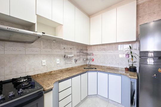 Cozinha de apartamento à venda com 2 quartos, 67m² em Santa Terezinha, São Bernardo do Campo