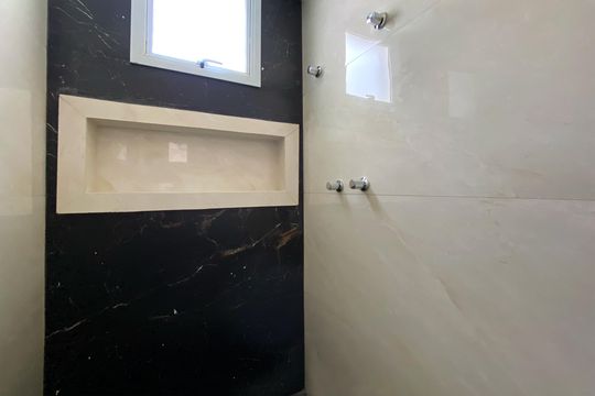 Banheiro da Suíte 1 de casa à venda com 3 quartos, 124m² em Santa Efigênia, Belo Horizonte