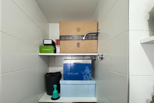 Banheiro de serviço de apartamento à venda com 3 quartos, 155m² em Nova Petrópolis, São Bernardo do Campo