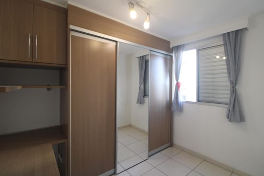 Quarto 1 de apartamento para alugar com 2 quartos, 70m² em Socorro, São Paulo