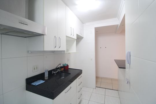 Cozinha de apartamento para alugar com 2 quartos, 70m² em Socorro, São Paulo