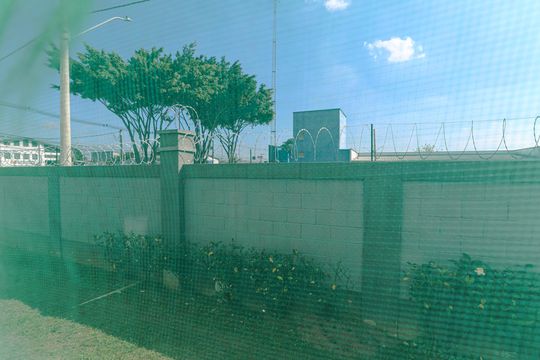 Vista - Sala de apartamento para alugar com 2 quartos, 53m² em Jundiapeba, Mogi das Cruzes