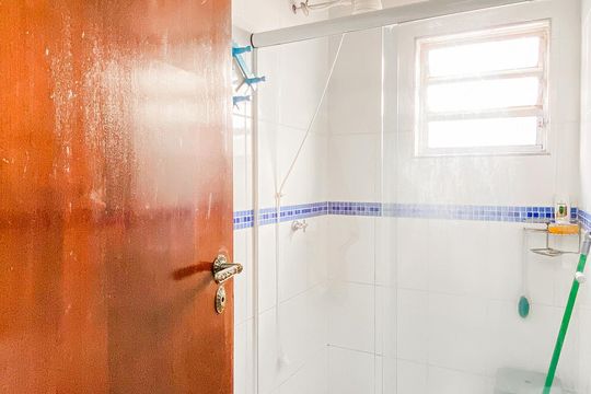 Banheiro da Suíte 2 de casa à venda com 3 quartos, 225m² em Itaquera, São Paulo