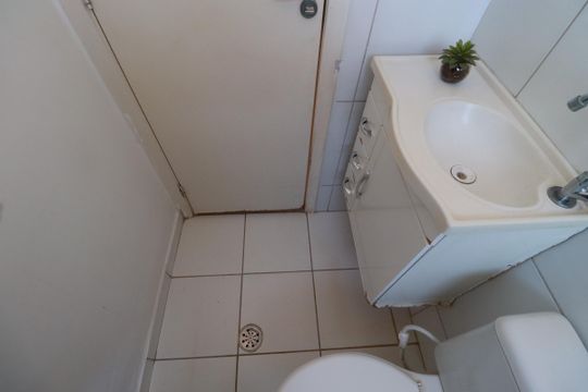Banheiro  de apartamento para alugar com 2 quartos, 47m² em Jardim Paulistano, Ribeirão Preto
