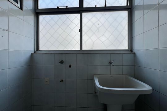 Área de Serviço de apartamento para alugar com 3 quartos, 80m² em Alípio de Melo, Belo Horizonte