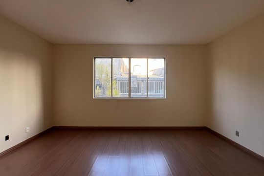 Sala de apartamento para alugar com 3 quartos, 80m² em Alípio de Melo, Belo Horizonte