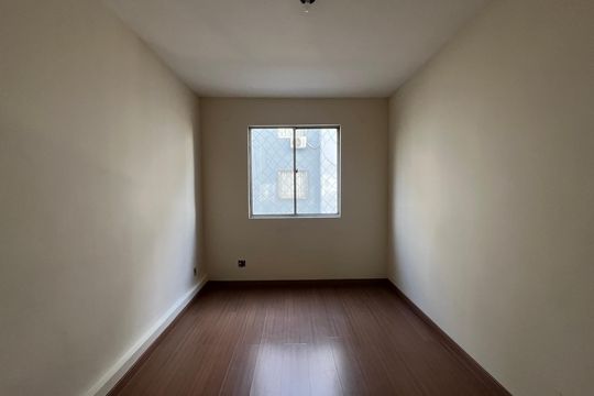 Quarto 2 de apartamento para alugar com 3 quartos, 80m² em Alípio de Melo, Belo Horizonte