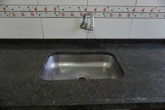 Cozinha de apartamento para alugar com 2 quartos, 48m² em Jardim Santa Etelvina, São Paulo