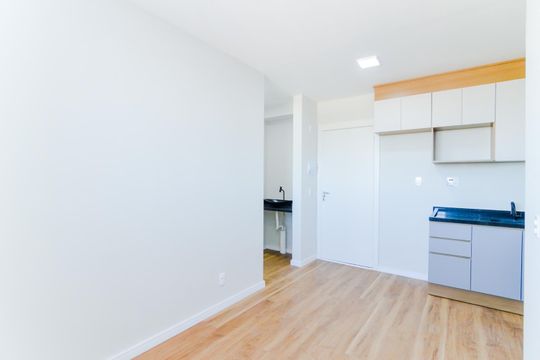 Sala de apartamento para alugar com 2 quartos, 35m² em Centro, Guarulhos