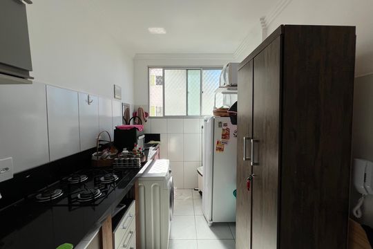 Cozinha de apartamento à venda com 2 quartos, 55m² em Castelo, Belo Horizonte