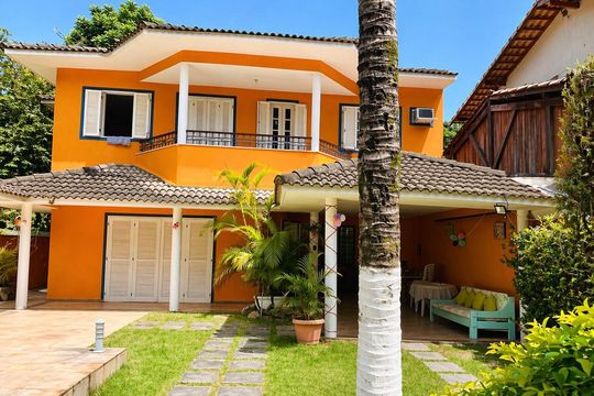 Fachada de casa de condomínio à venda com 3 quartos, 353m² em Itanhangá, Rio de Janeiro