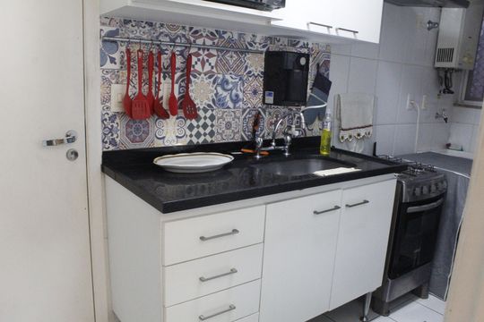 Cozinha de apartamento para alugar com 2 quartos, 70m² em Barra Olímpica, Rio de Janeiro