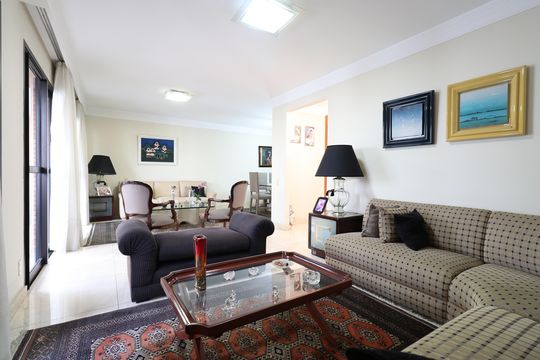 Sala de apartamento à venda com 3 quartos, 147m² em Alto da Lapa, São Paulo