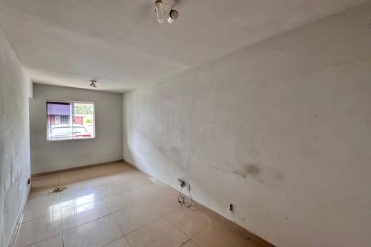 Sala de apartamento para alugar com 3 quartos, 70m² em Vargem Pequena, Rio de Janeiro