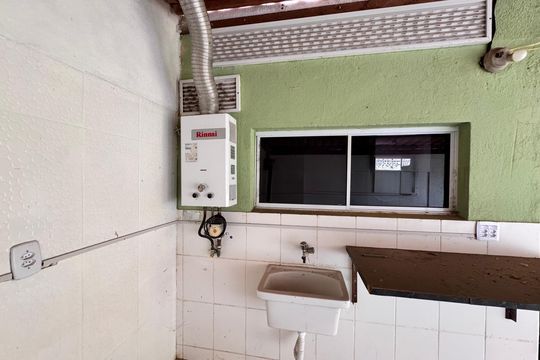 Área de Serviço de apartamento para alugar com 3 quartos, 70m² em Vargem Pequena, Rio de Janeiro