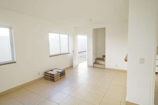 Sala de casa de condomínio à venda com 2 quartos, 70m² em Campo Grande, Rio de Janeiro