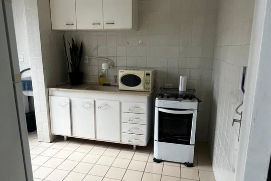 Cozinha de apartamento para alugar com 2 quartos, 55m² em Lajeado, Cotia