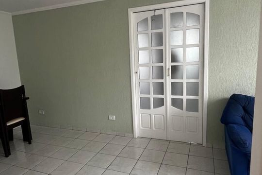 Sala de apartamento para alugar com 2 quartos, 55m² em Lajeado, Cotia