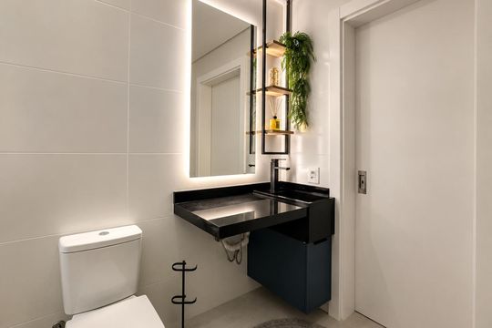 Banheiro de apartamento para alugar com 1 quarto, 40m² em João Paulo, Florianópolis