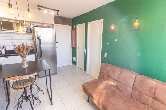 Sala de apartamento à venda com 2 quartos, 34m² em Água Rasa, São Paulo