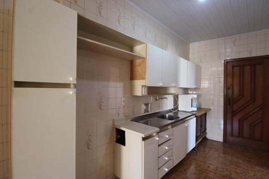 Cozinha de apartamento para alugar com 2 quartos, 77m² em Pechincha, Rio de Janeiro