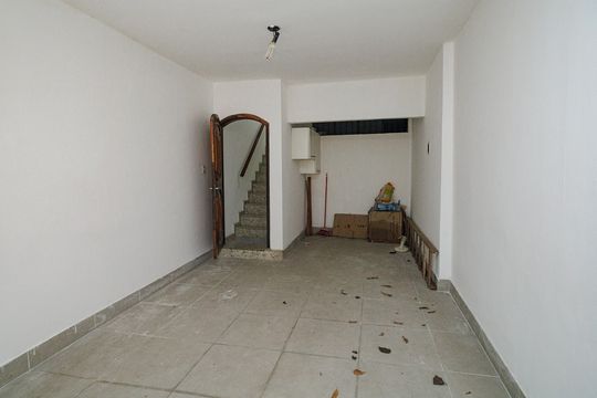 Garagem de casa à venda com 4 quartos, 140m² em Campo Grande, Rio de Janeiro
