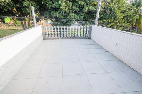 Varanda de casa à venda com 4 quartos, 140m² em Campo Grande, Rio de Janeiro