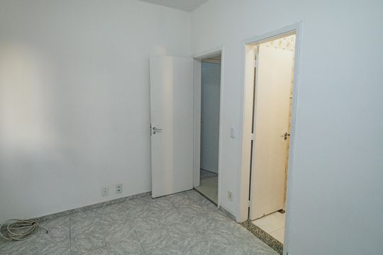 v de casa à venda com 4 quartos, 140m² em Campo Grande, Rio de Janeiro