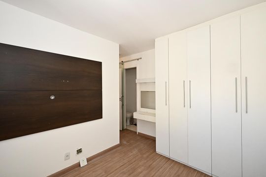 Suíte de apartamento para alugar com 3 quartos, 64m² em Vila Suzana, São Paulo