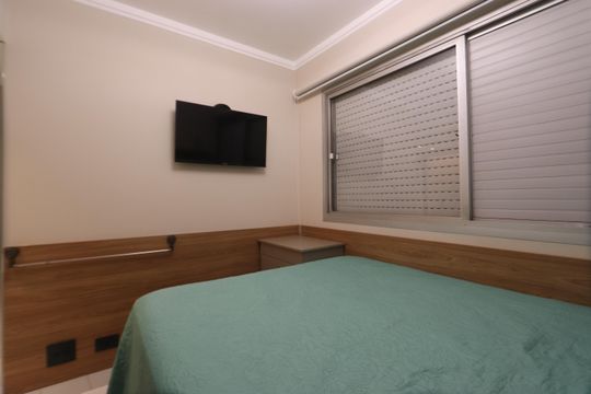 Quarto 1 de apartamento à venda com 2 quartos, 57m² em Vila Lucia, São Paulo