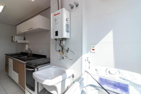 Área de Serviço de apartamento para alugar com 2 quartos, 55m² em Santa Teresinha, São Paulo