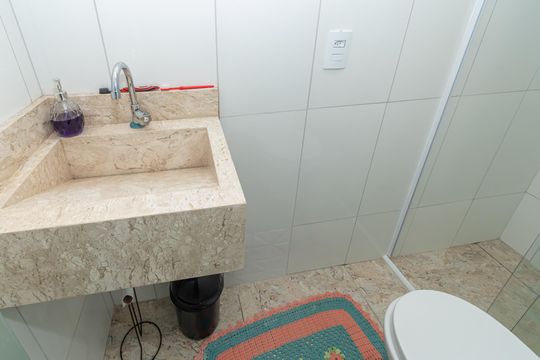 Banheiro de casa à venda com 3 quartos, 193m² em Jardim Macarenko, Sumaré
