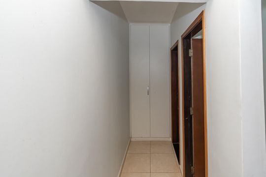  Corredor de casa à venda com 3 quartos, 193m² em Jardim Macarenko, Sumaré