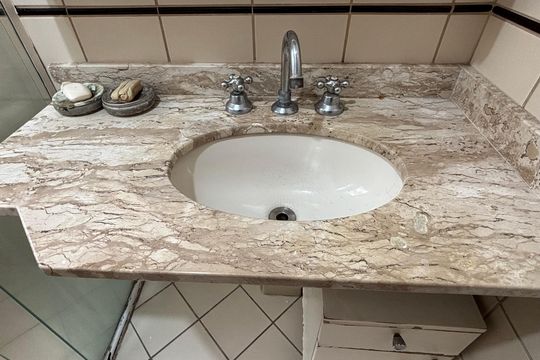 Banheiro de apartamento à venda com 1 quarto, 30m² em Vila Monte Alegre, São Paulo